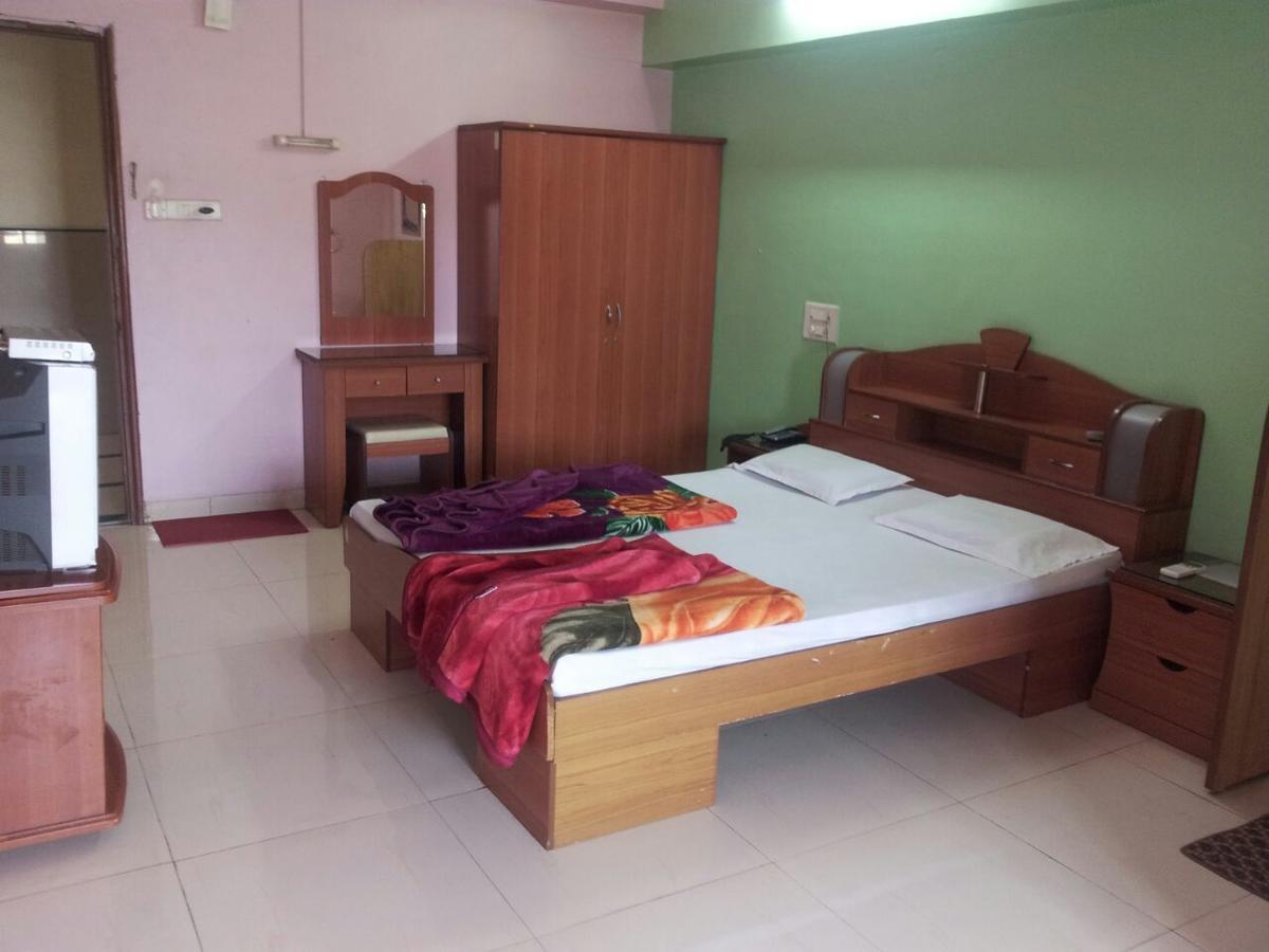 Sarang Lodging & Boarding Βίλα Satara Εξωτερικό φωτογραφία
