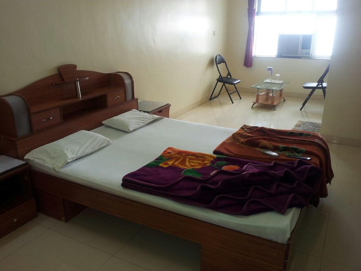 Sarang Lodging & Boarding Βίλα Satara Εξωτερικό φωτογραφία