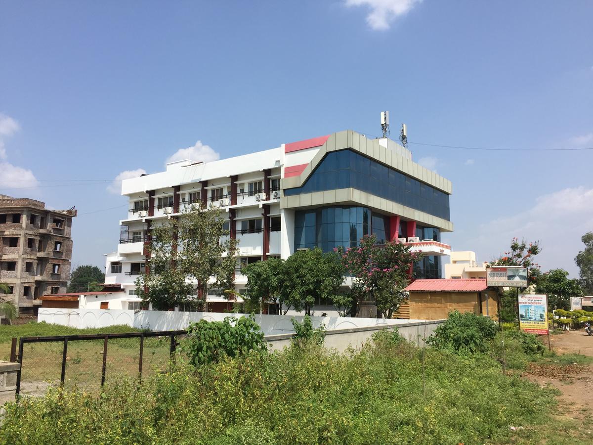 Sarang Lodging & Boarding Βίλα Satara Εξωτερικό φωτογραφία